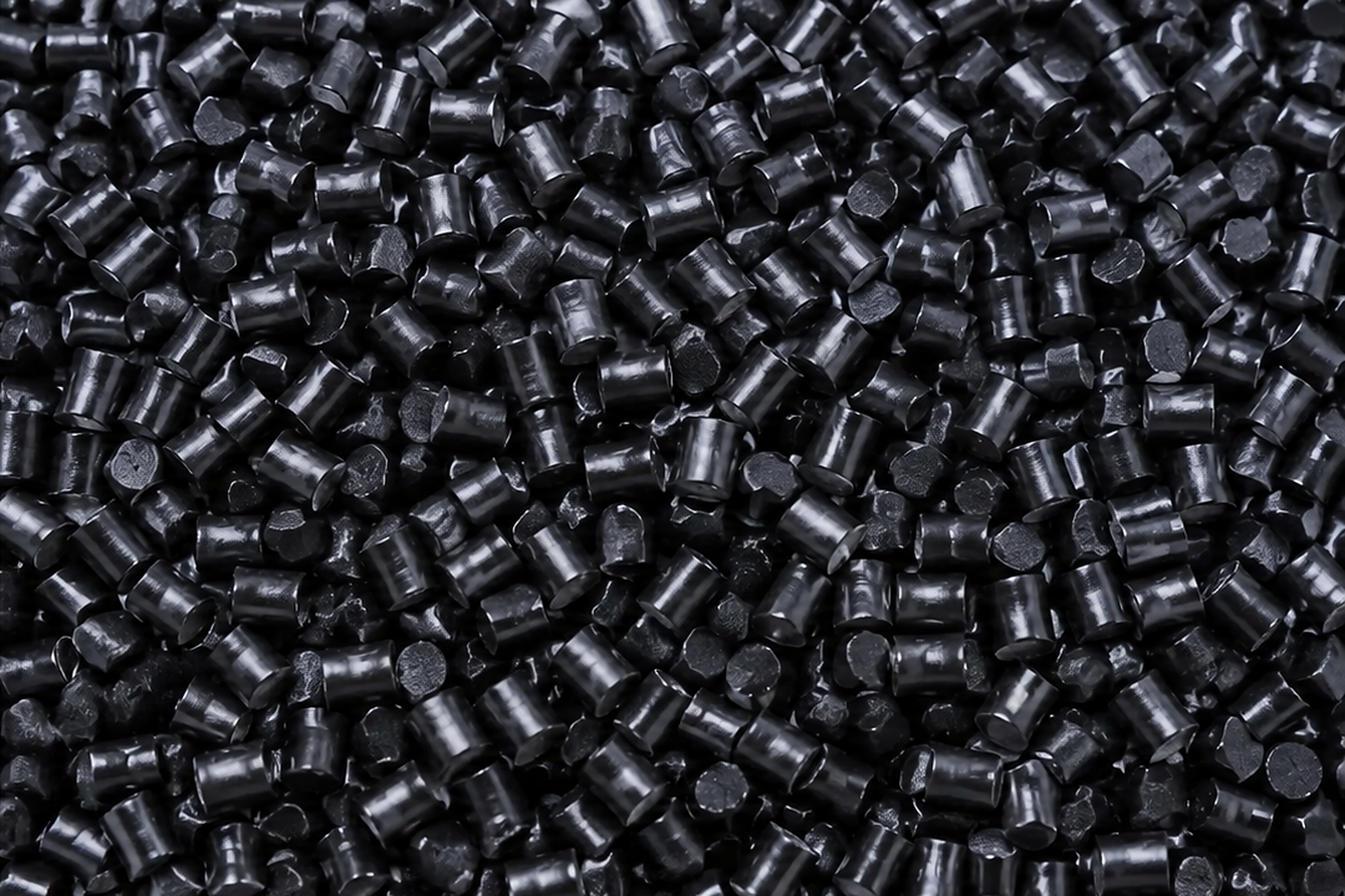 Semiconductive compound black pellets